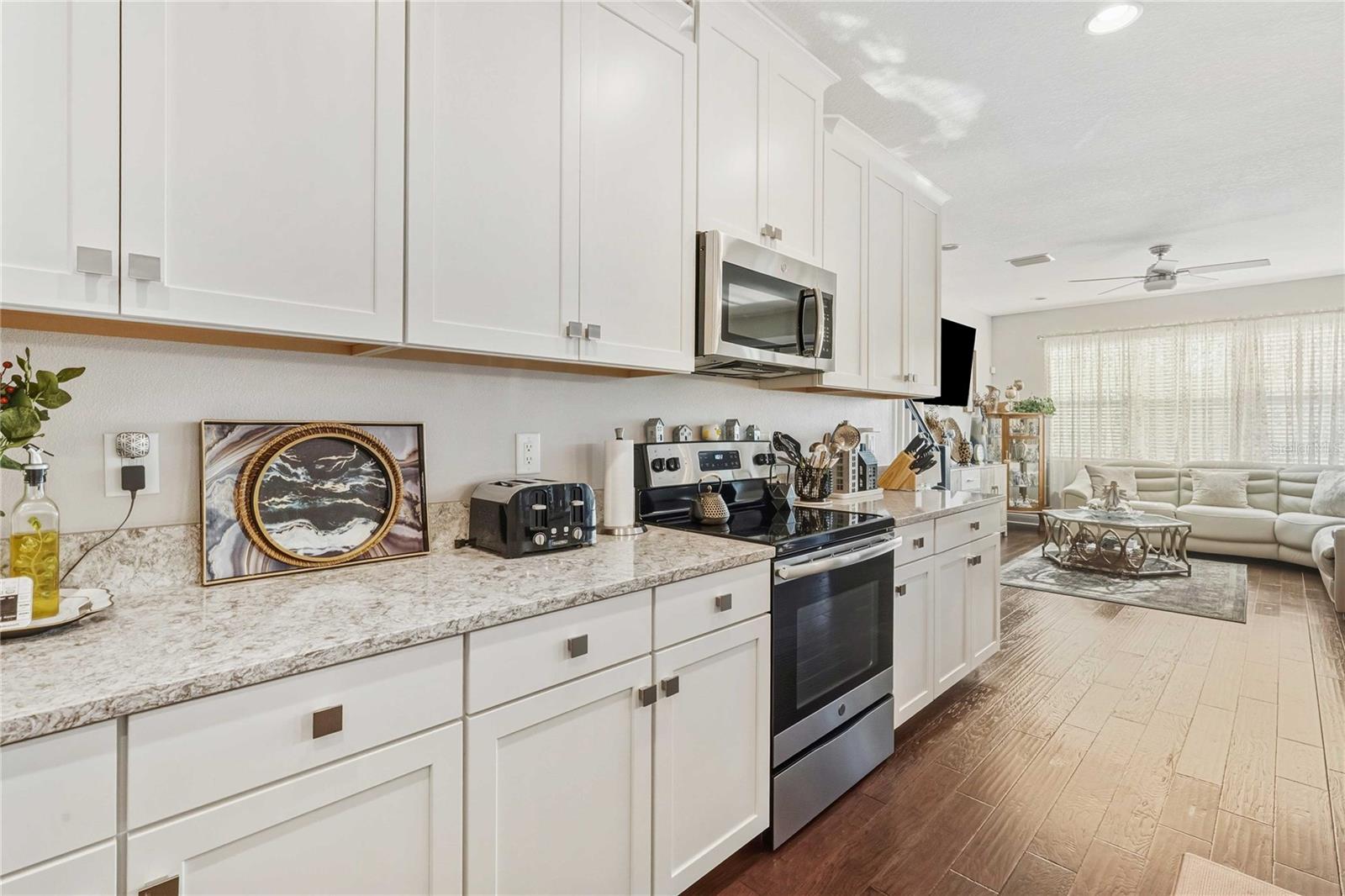 30263 Southwell Ln Property Photo 17