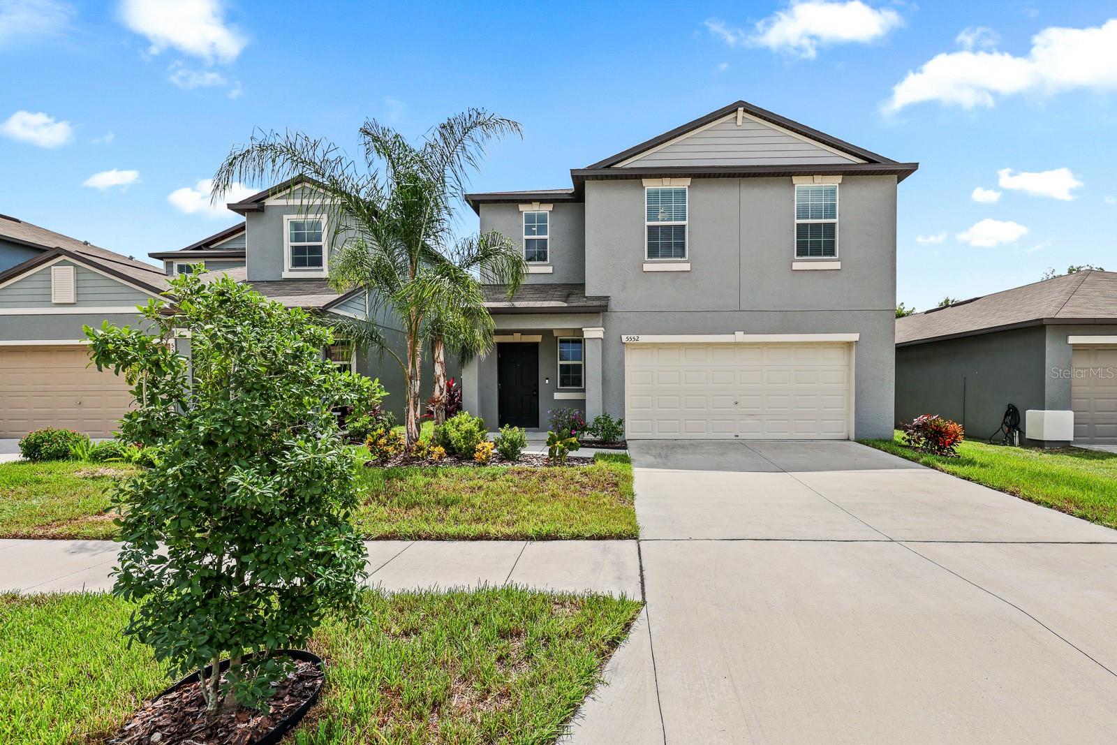 5552 BLUE AZURE DR Property Photo 1