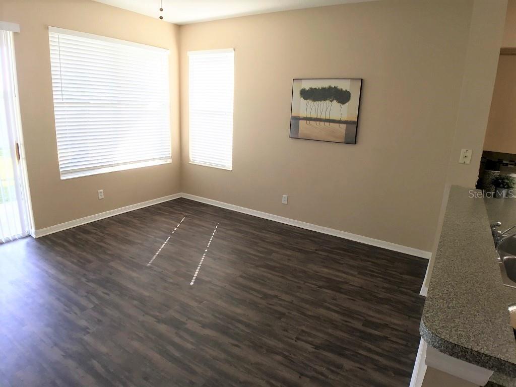 8539 Deer Chase Dr Property Photo 9