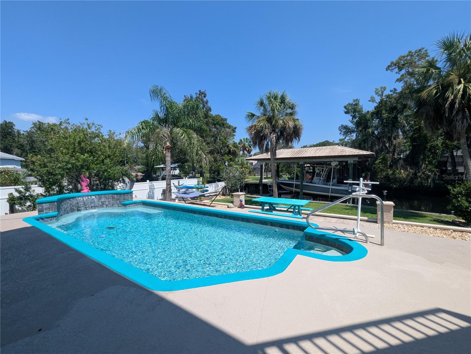 556 Nw Fern Dr Property Photo 31