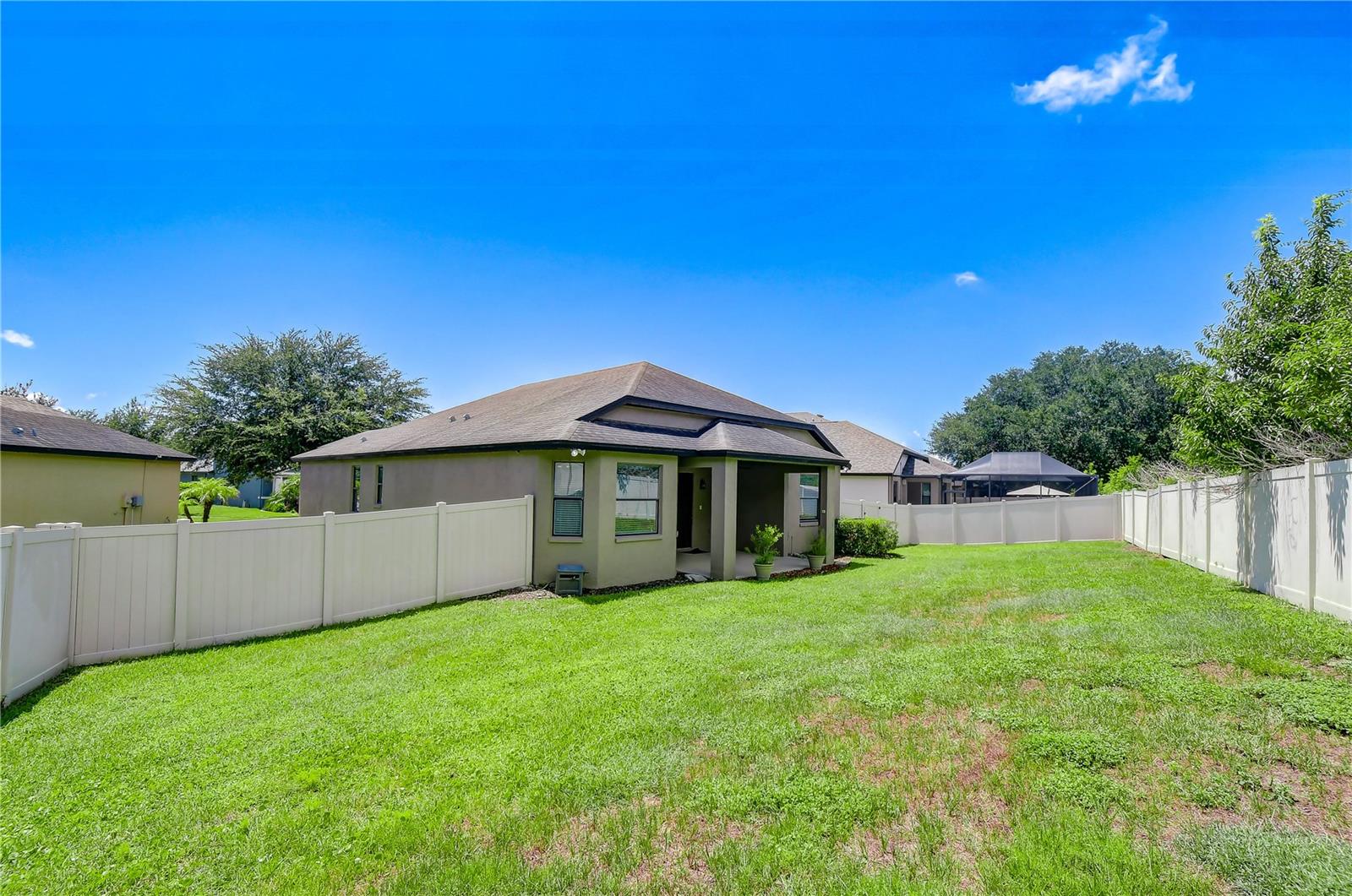 826 Vino Verde Cir Property Photo 3