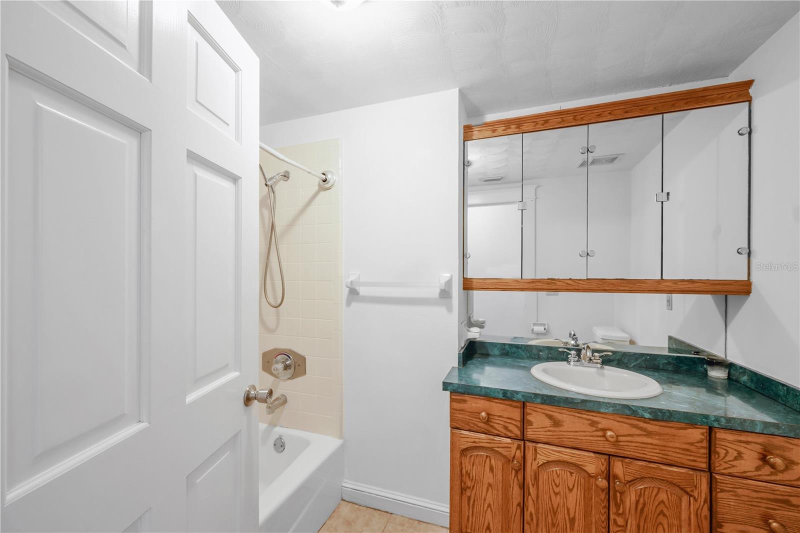 1708 Woodbine Dr Property Photo 20