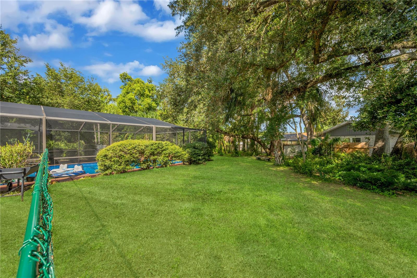 1708 Woodbine Dr Property Photo 45