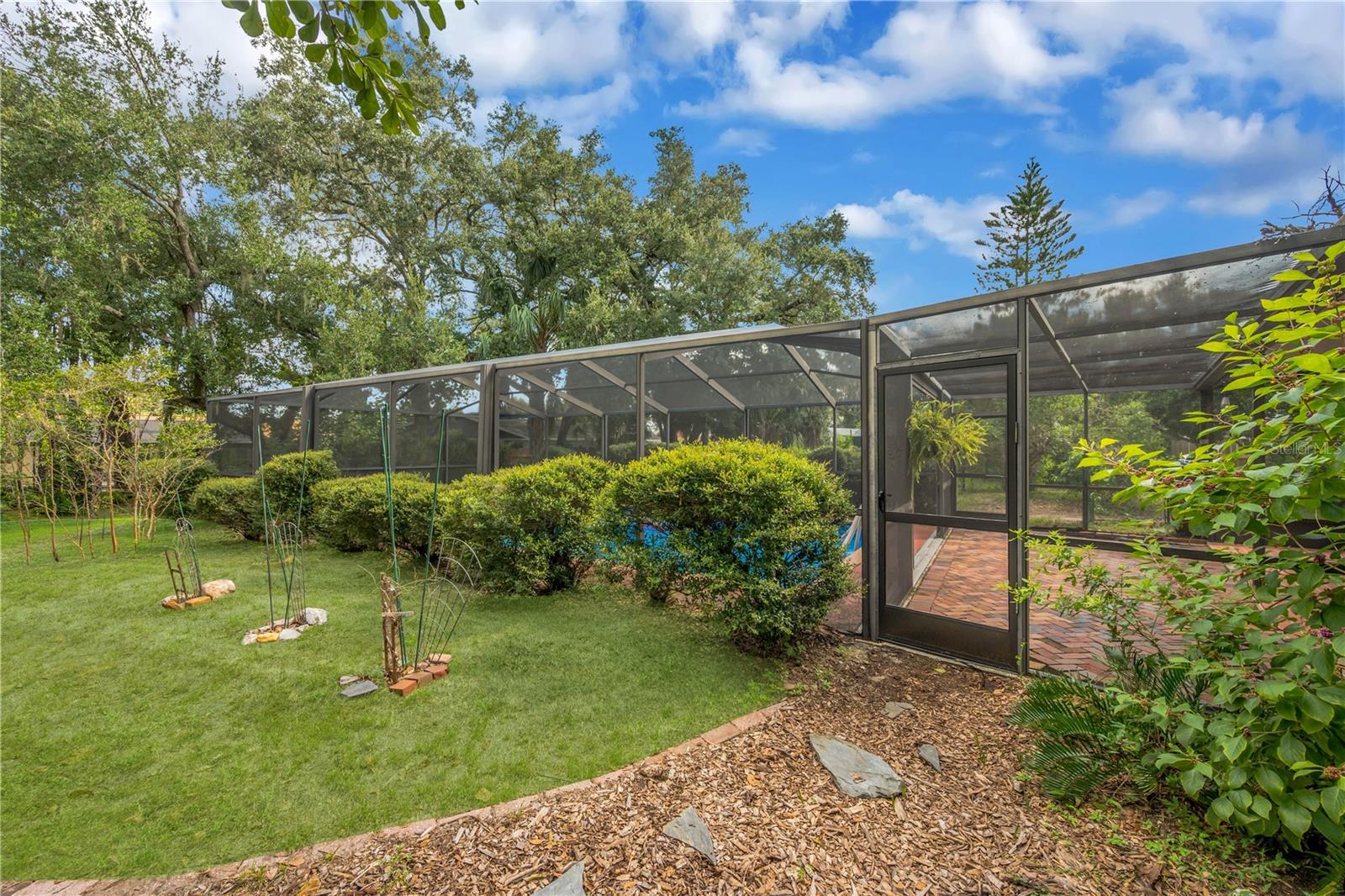 1708 Woodbine Dr Property Photo 61