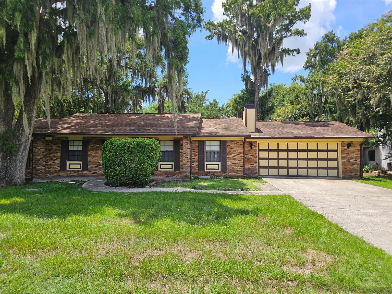 1292 E LAKE SHORE BLVD