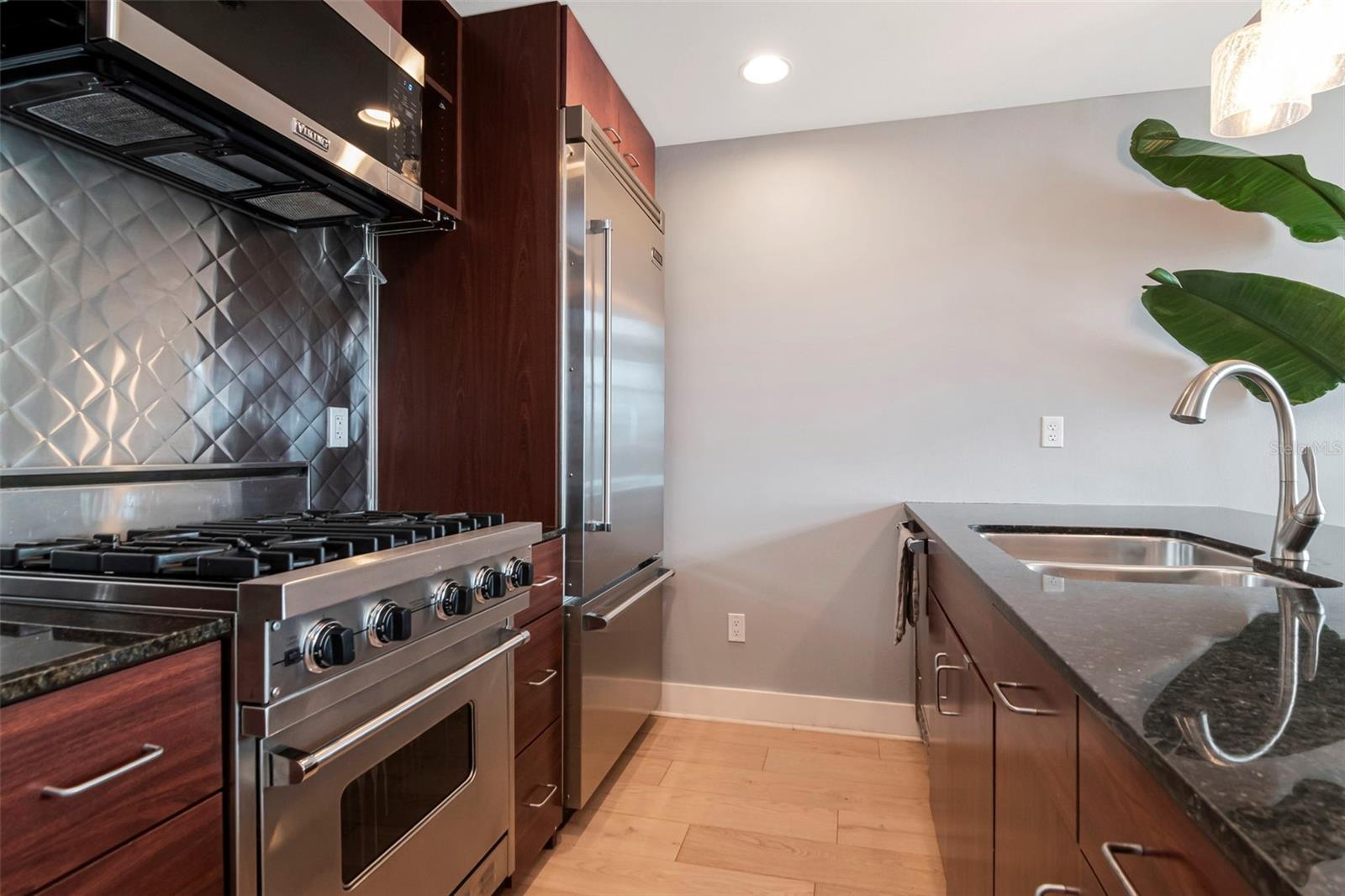 1120 E Kennedy Blvd #715 Property Photo 19