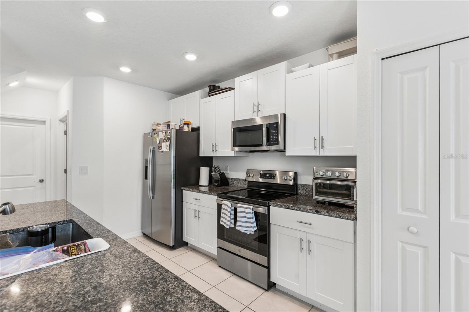 6402 Back Forty Loop Property Photo 14