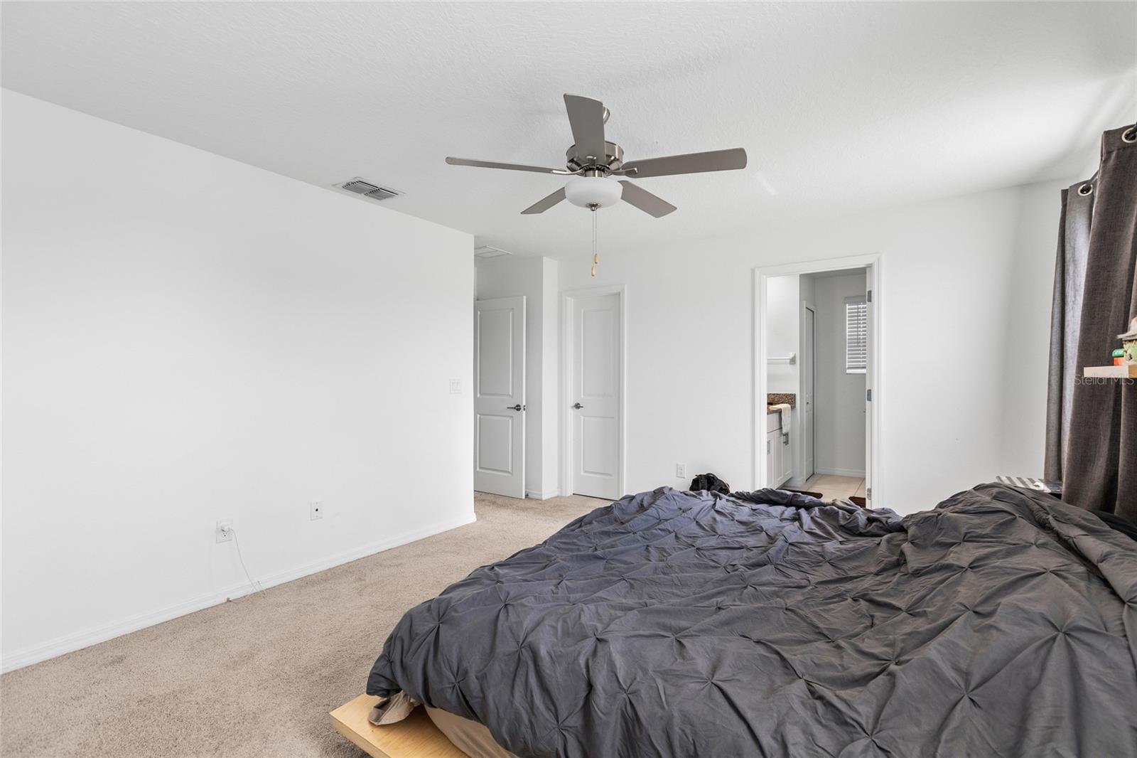 6402 Back Forty Loop Property Photo 25