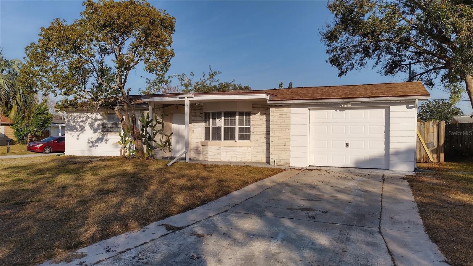 3310 JAMESTOWN DR Property Photo 1