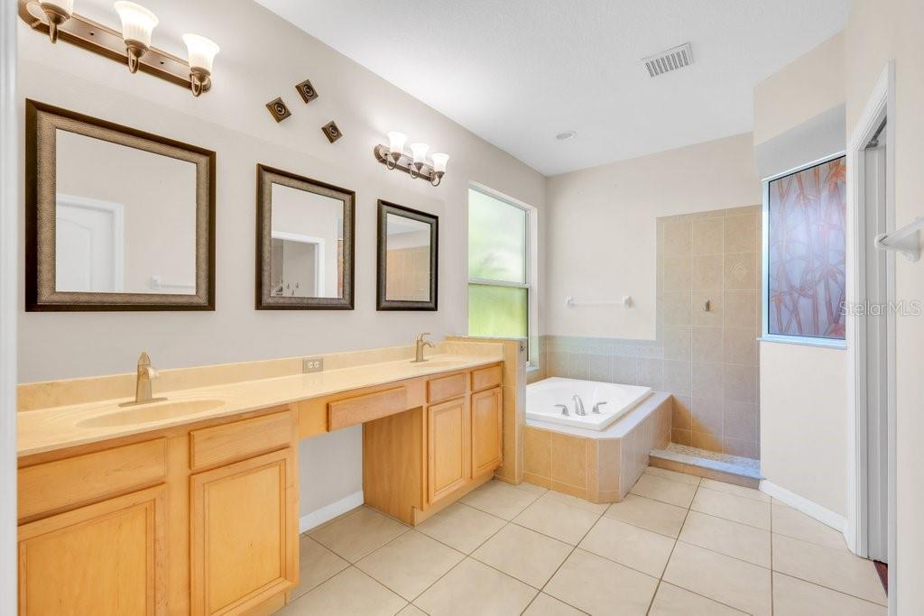 6105 Gannetside Pl Property Photo 18