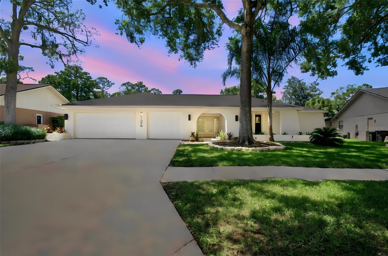 3126 Edgemoor Dr Property Photo 1