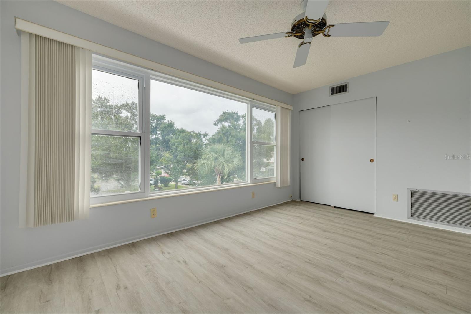 2383 Netherlands Dr #59 Property Photo 11