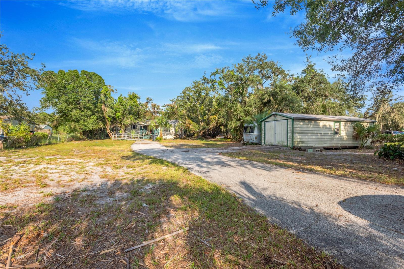 11620 E Bay Rd Property Photo 8