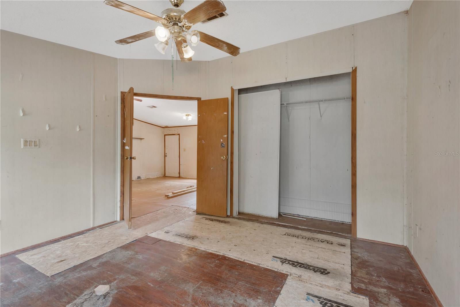 11620 E Bay Rd Property Photo 10