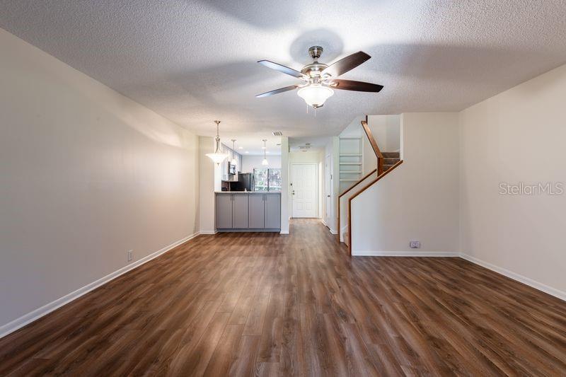 819 Oak Park Pl Property Photo 15