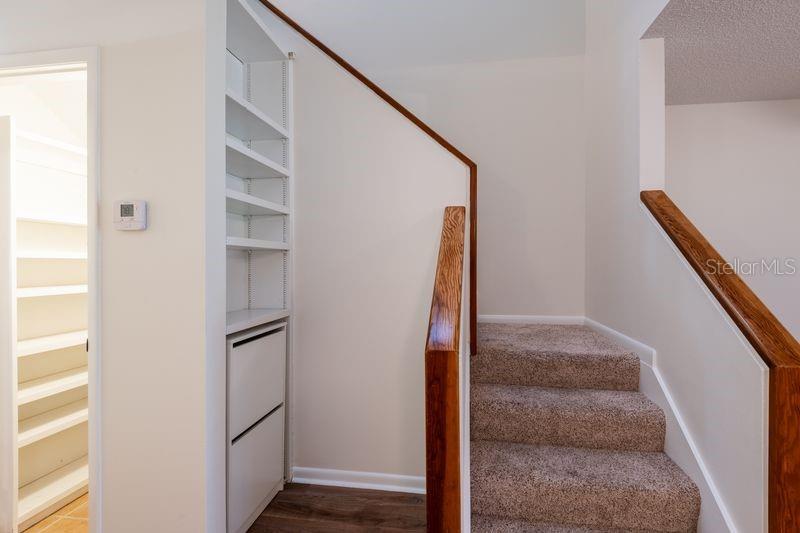 819 Oak Park Pl Property Photo 18