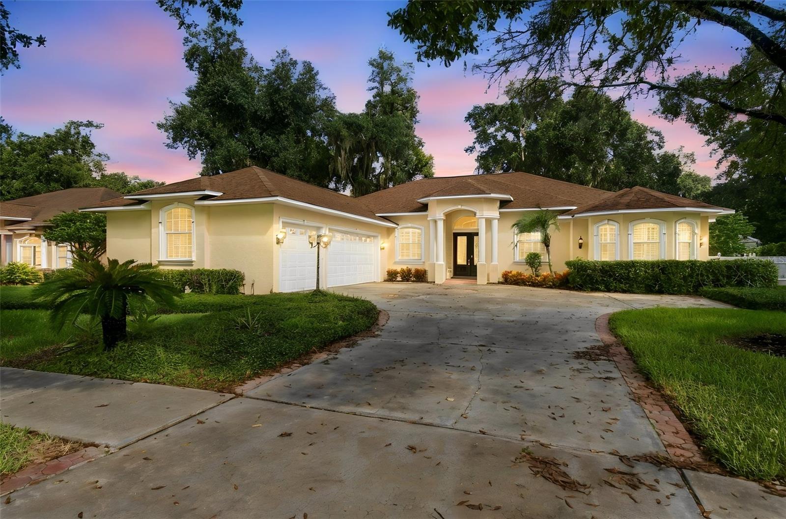 816 Citrus Wood Ln Property Photo 1