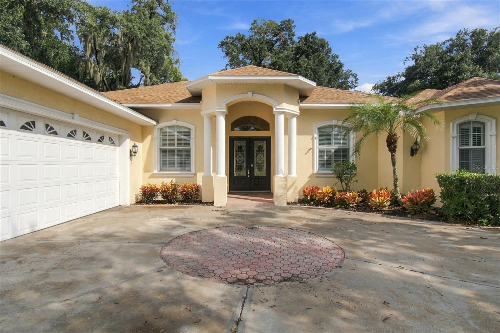 816 Citrus Wood Ln Property Photo 3