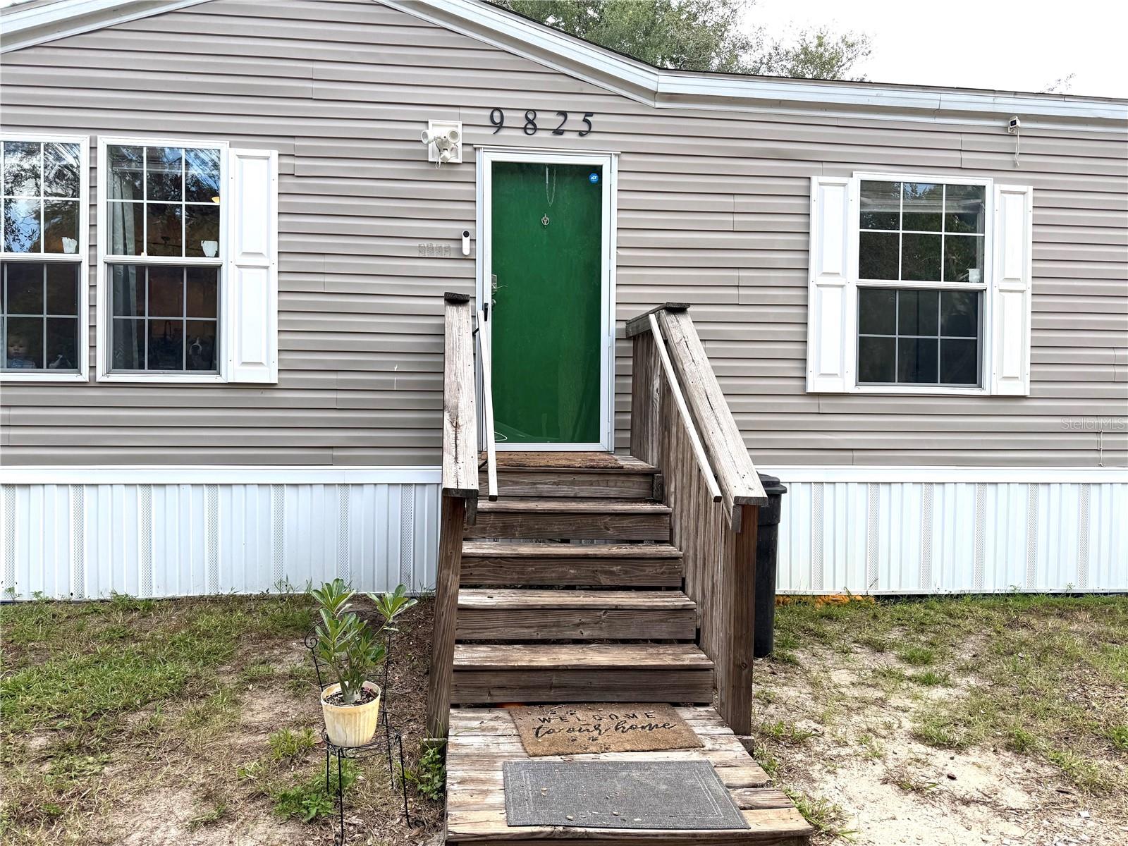 9825 Leguna St Property Photo 3