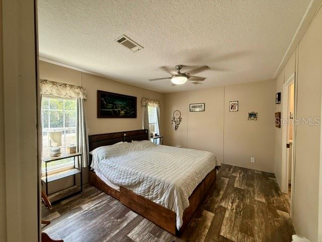 9825 Leguna St Property Photo 15