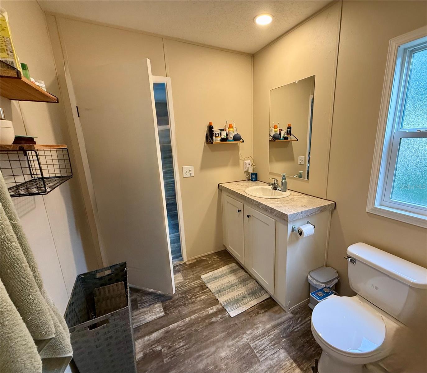 9825 Leguna St Property Photo 19