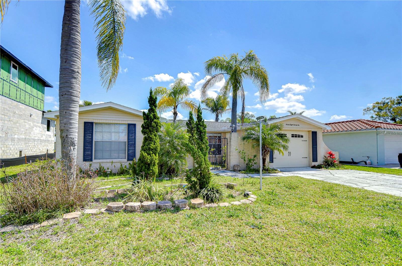 9826 Island Harbor Dr Property Photo 16