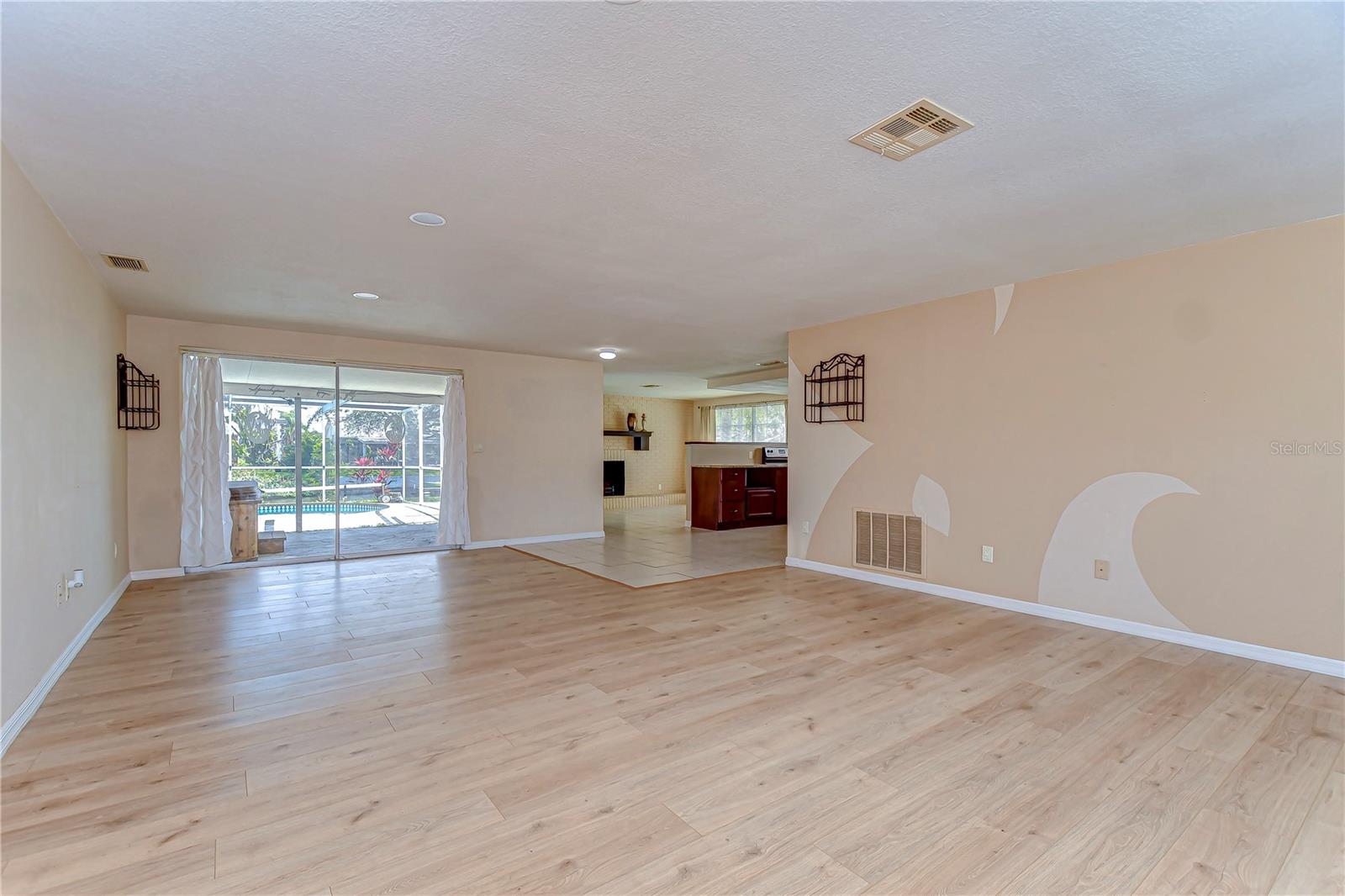 9826 Island Harbor Dr Property Photo 23