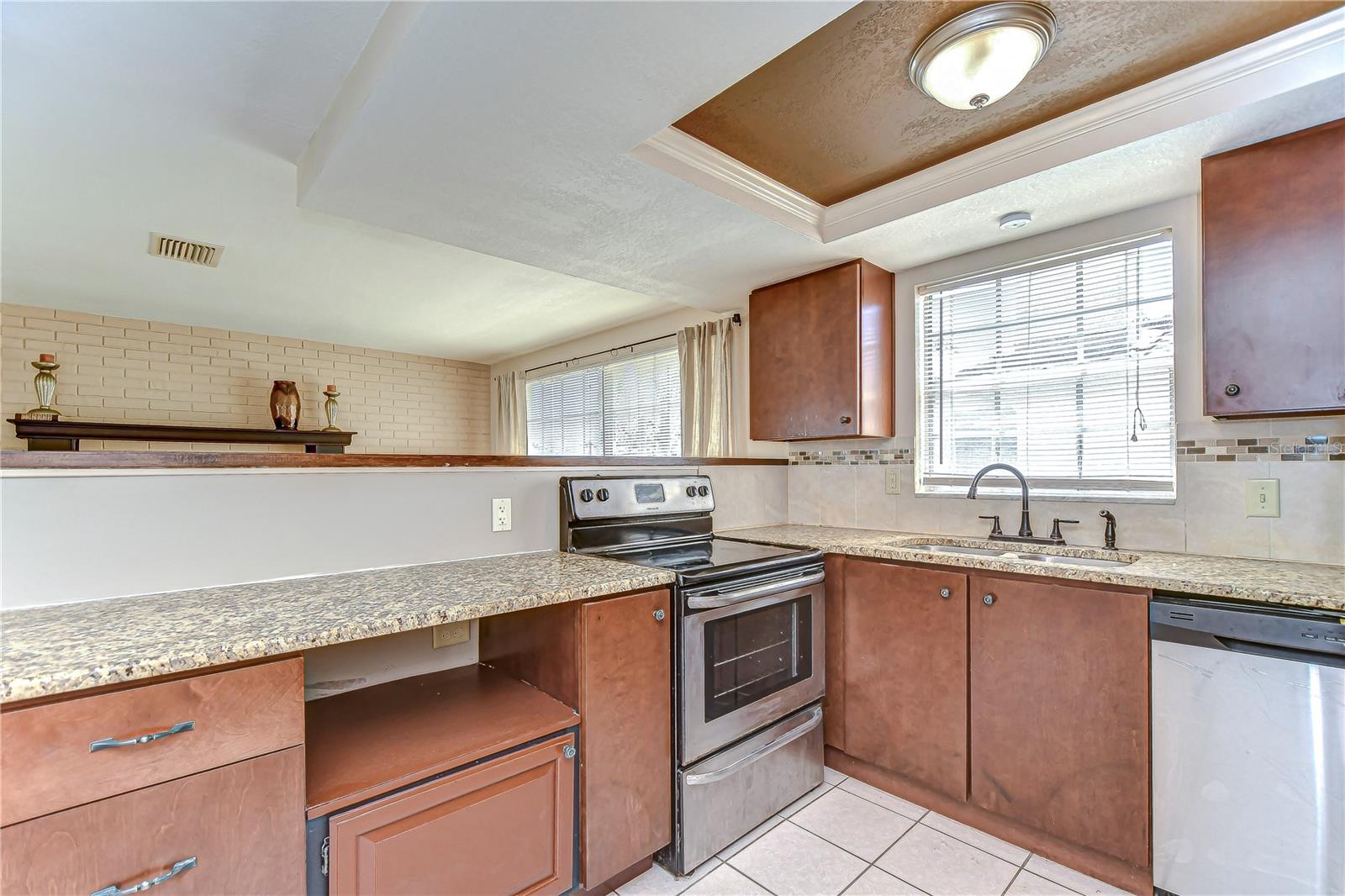 9826 Island Harbor Dr Property Photo 36