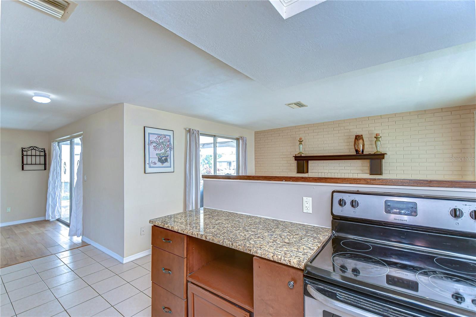 9826 Island Harbor Dr Property Photo 37