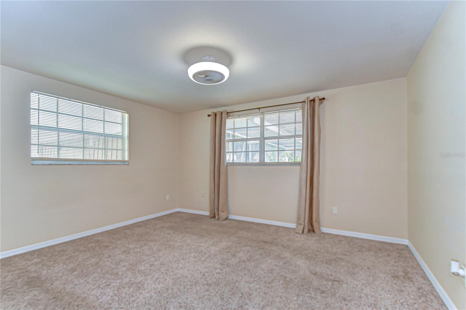 9826 Island Harbor Dr Property Photo 42