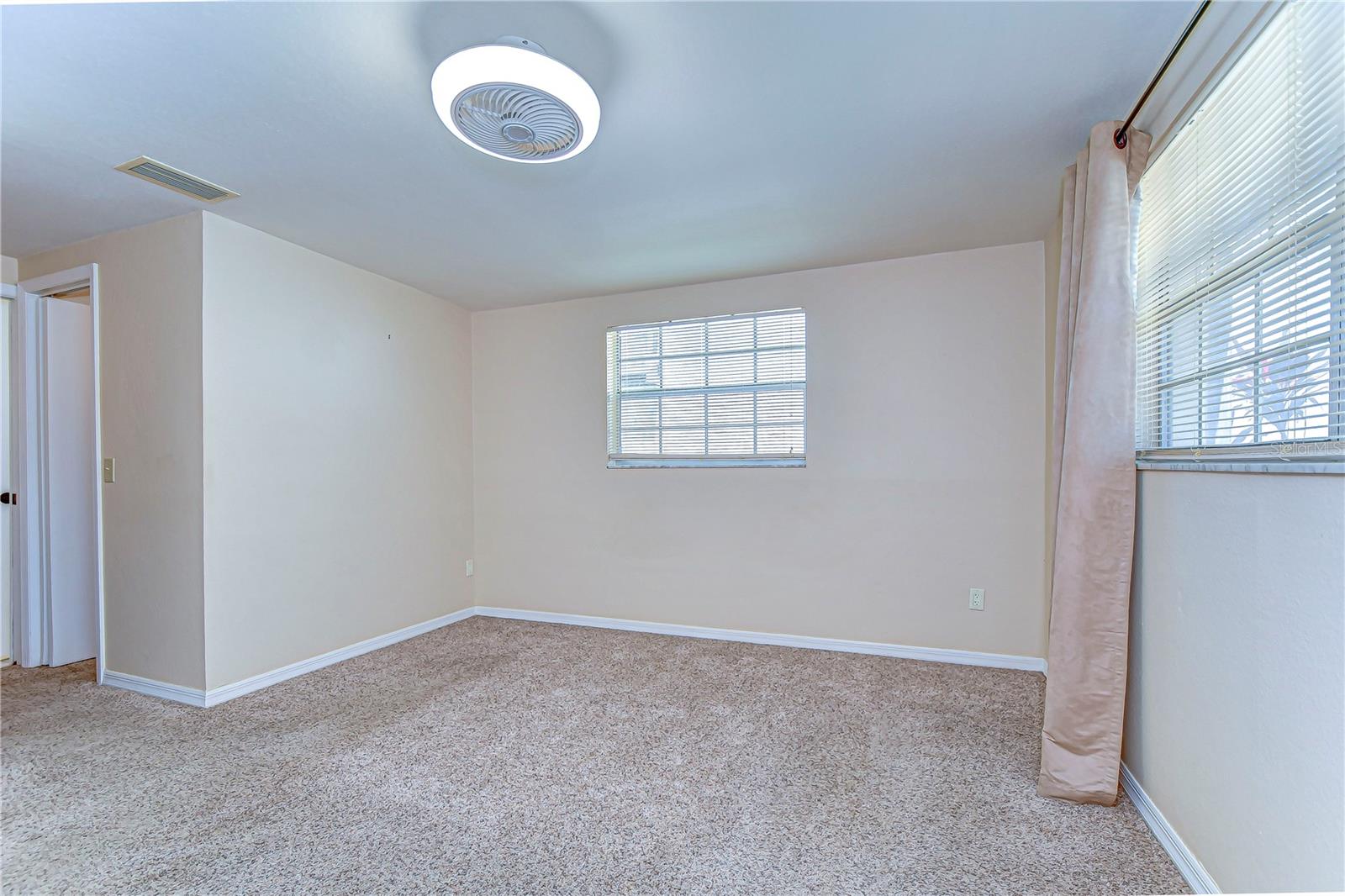 9826 Island Harbor Dr Property Photo 43