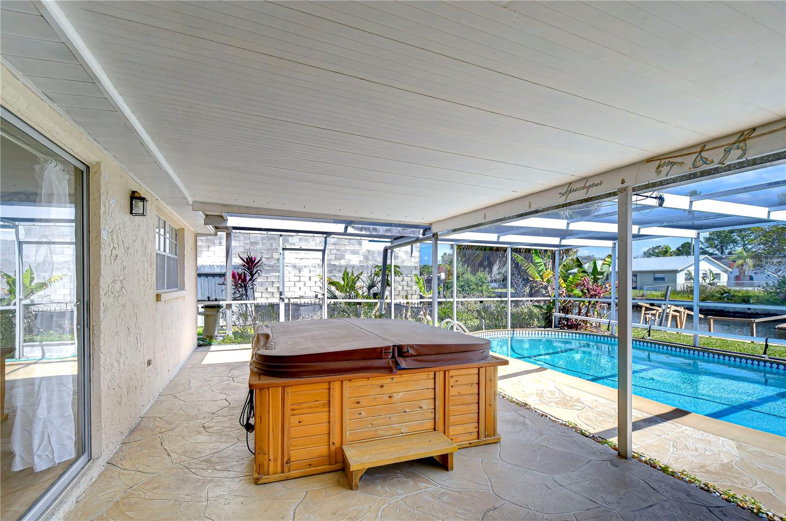 9826 Island Harbor Dr Property Photo 50