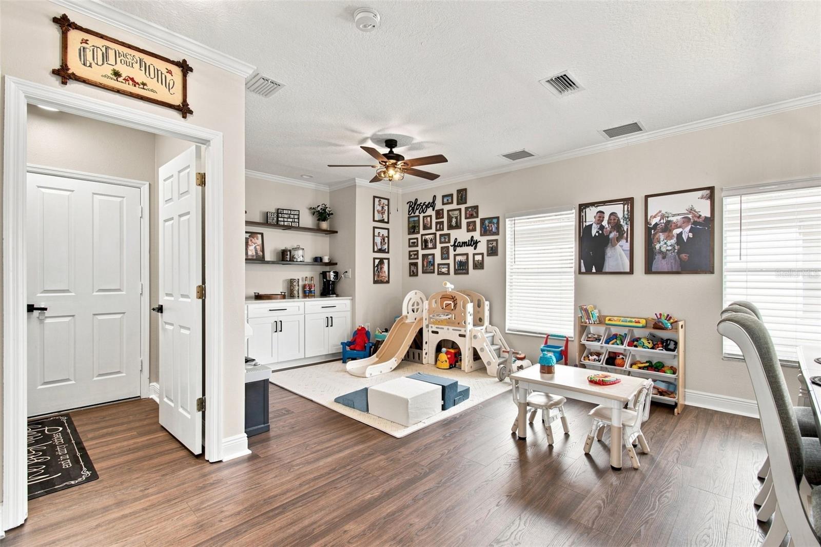 8325 Night Owl Ct Property Photo 19