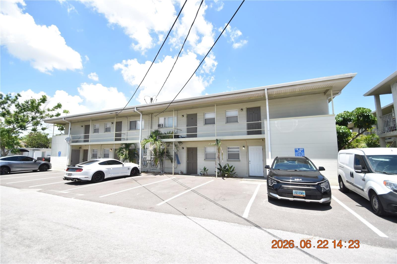 304 DANUBE AVE #11 Property Photo 1