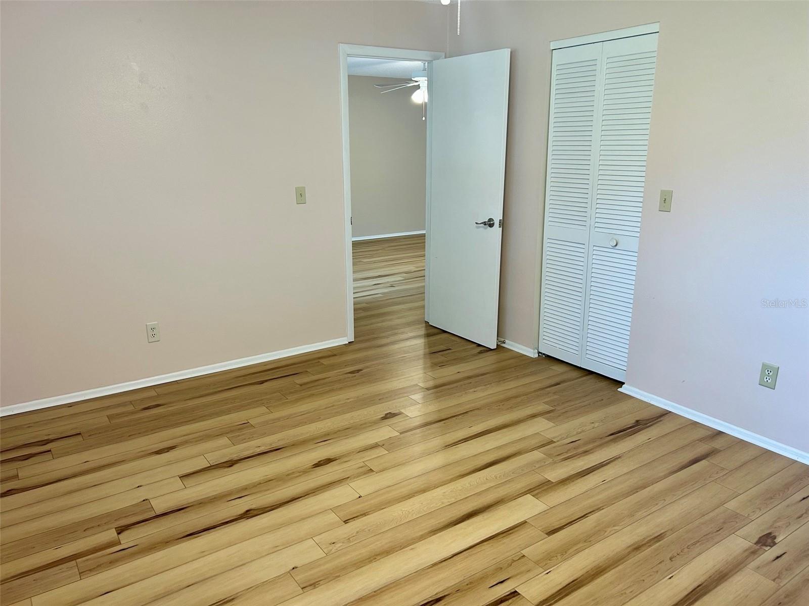 2506 Oakleaf Ln #25b Property Photo 9