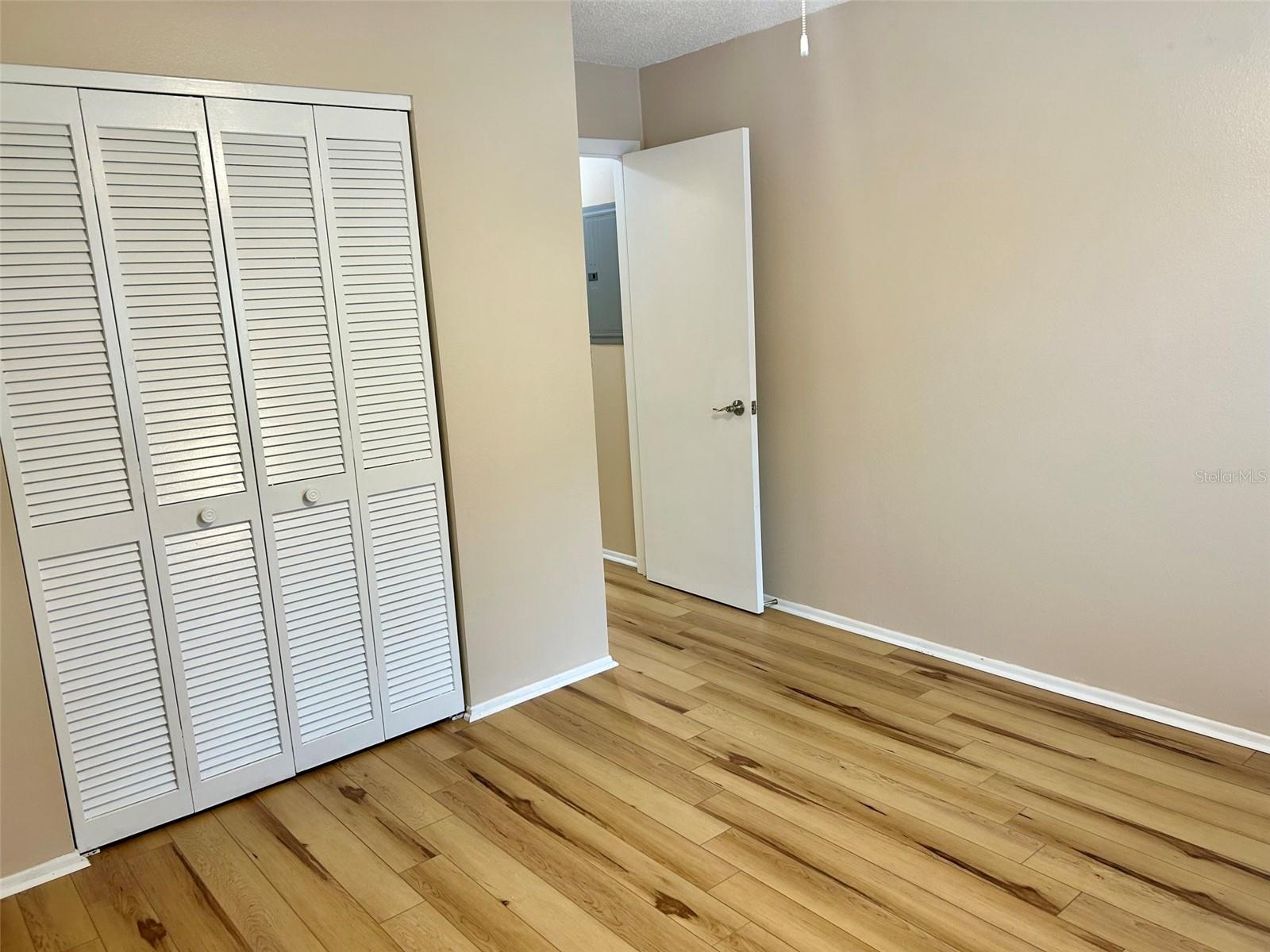 2506 Oakleaf Ln #25b Property Photo 12