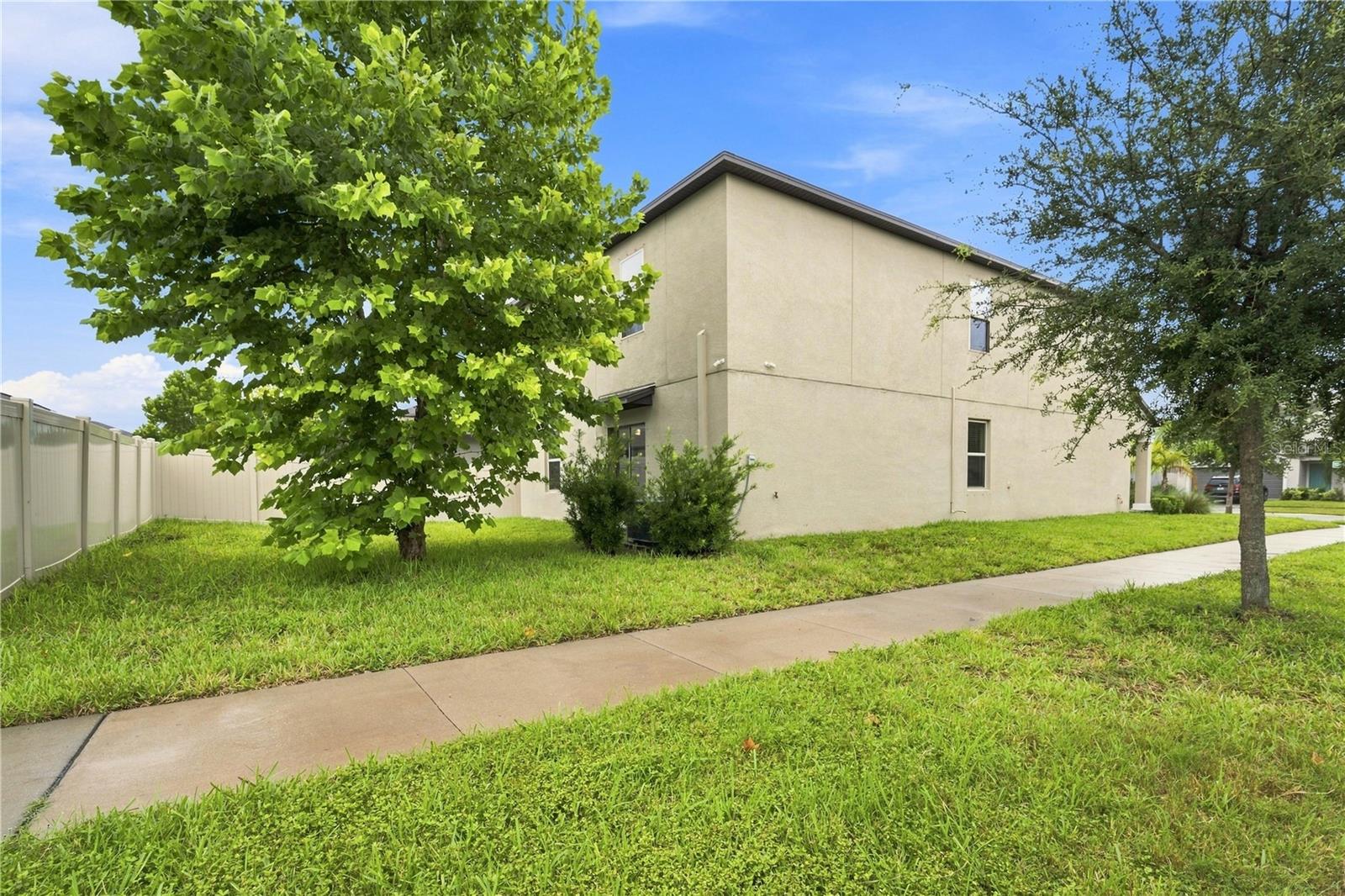 10202 Happy Heart Ave Property Photo 13