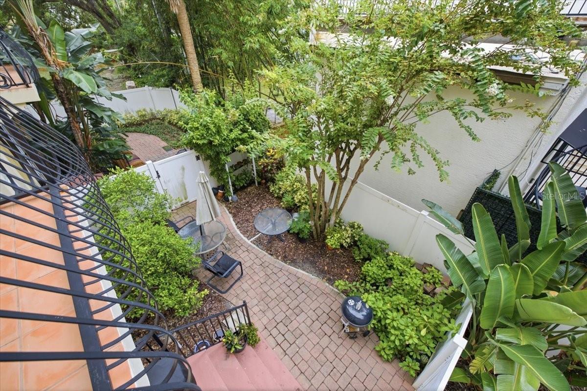 114 E Davis Blvd #8 Property Photo 15