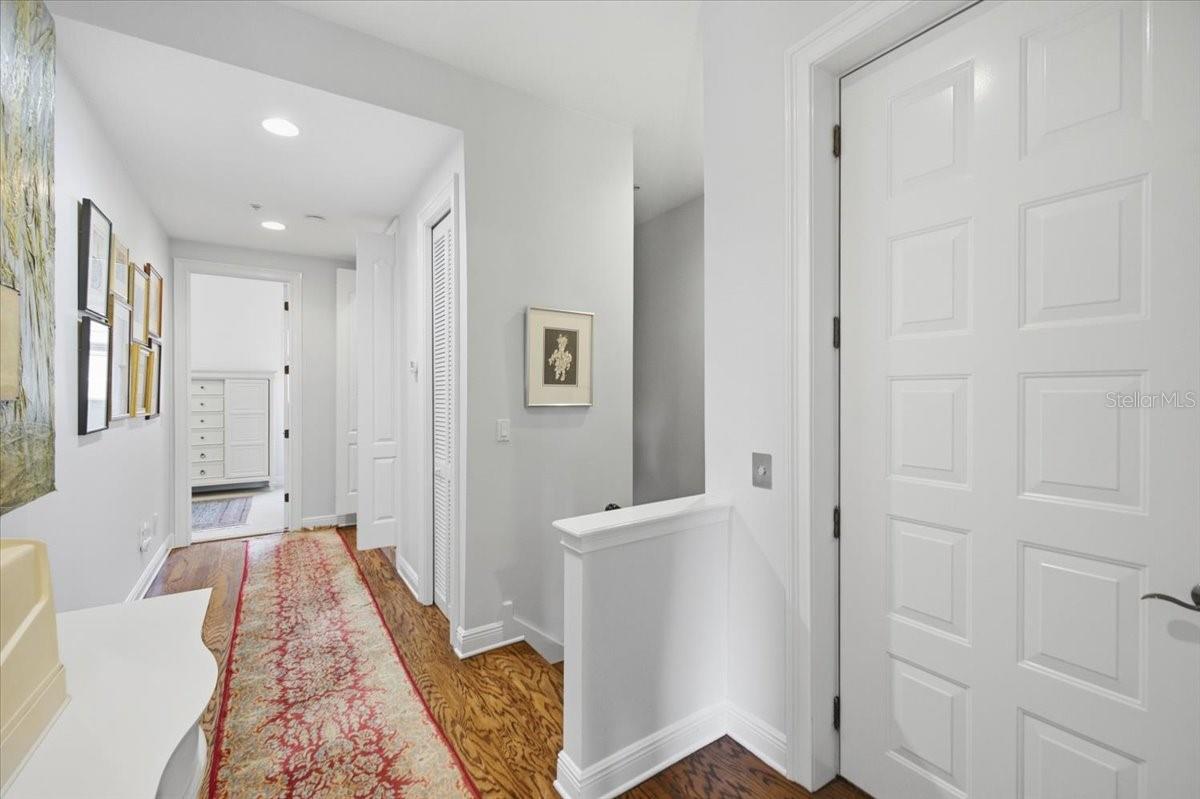 114 E Davis Blvd #8 Property Photo 26