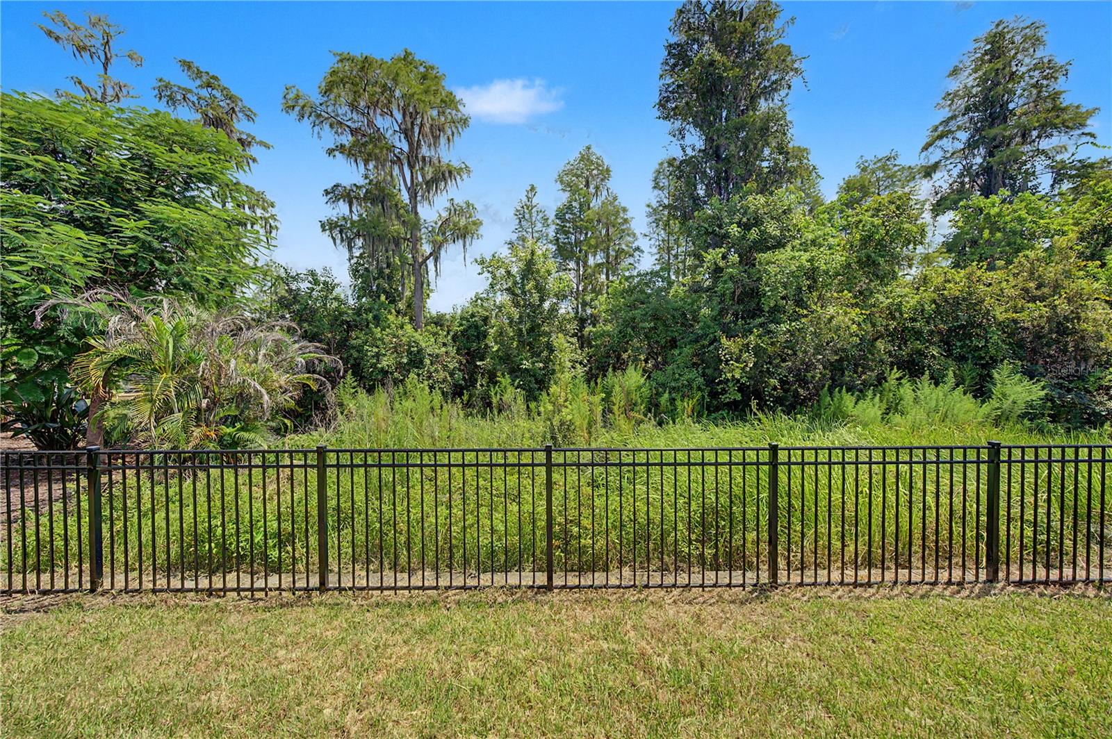 19539 Roseate Dr Property Photo 32