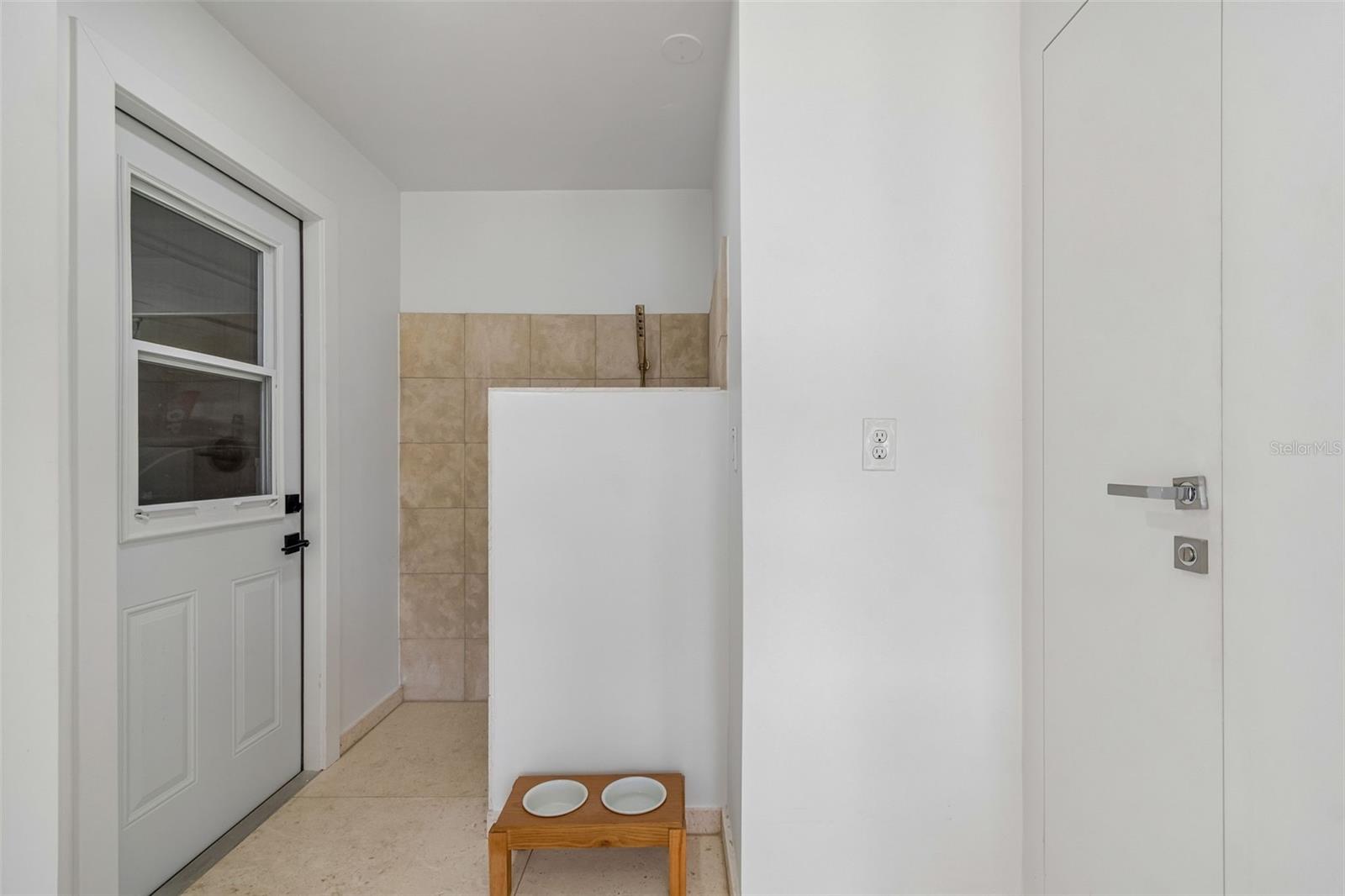 114 8th St Property Photo 38
