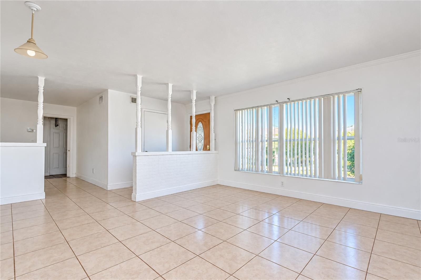 1001 Bay Breeze Ter Property Photo 6