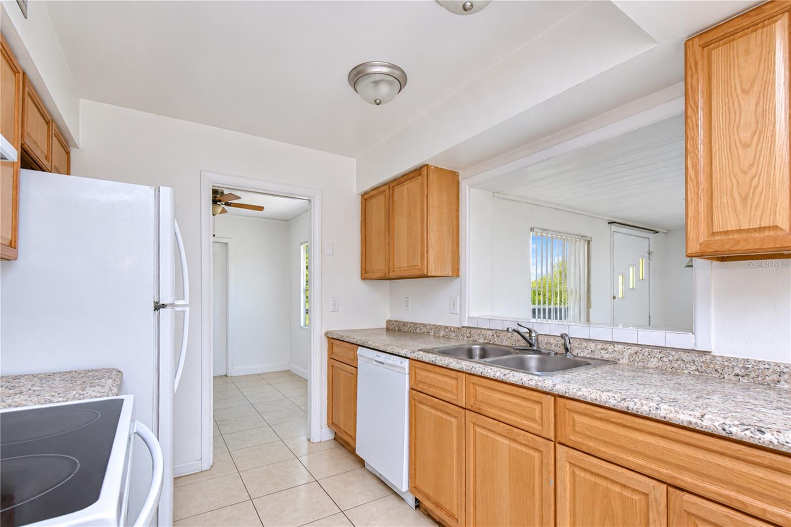 1001 Bay Breeze Ter Property Photo 12