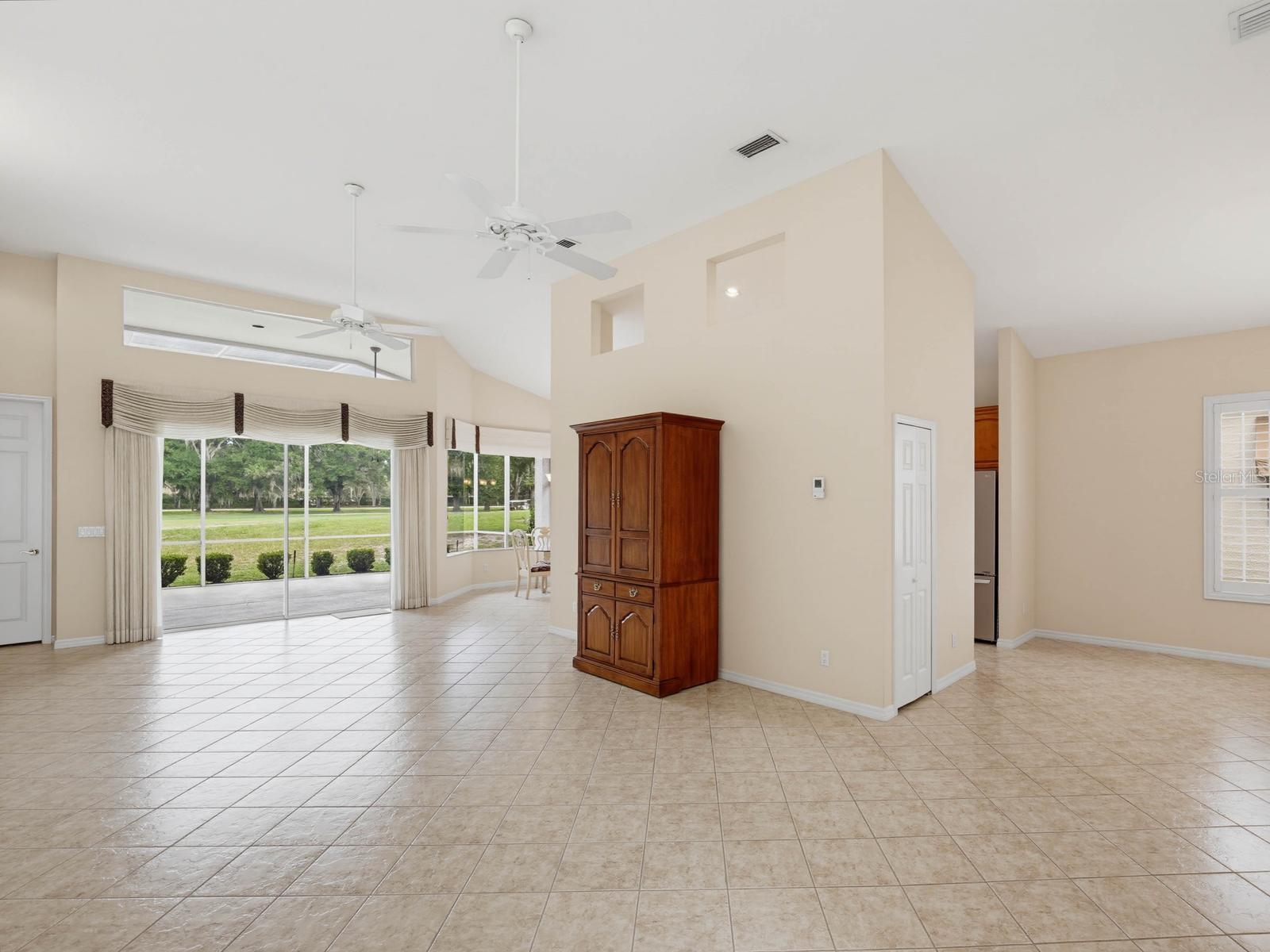 3944 Silk Oak Ln Property Photo 8