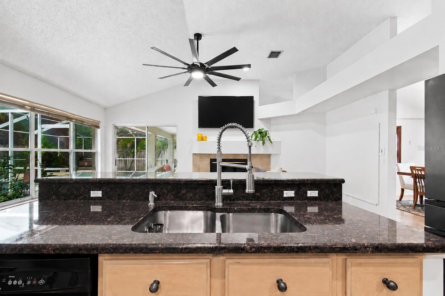 16804 Sheffield Park Dr Property Photo 21