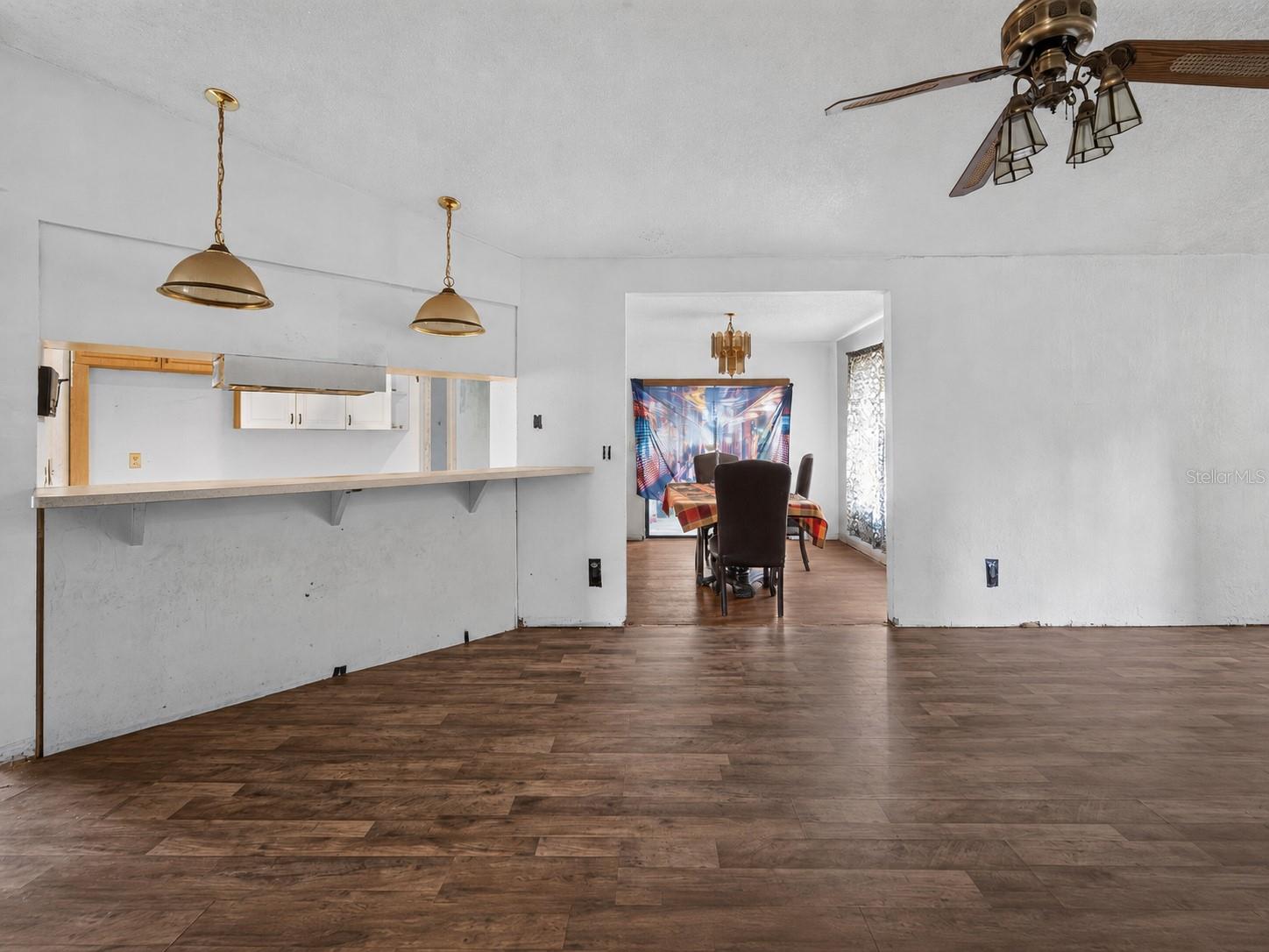 13277 Brewster Rd Property Photo 6