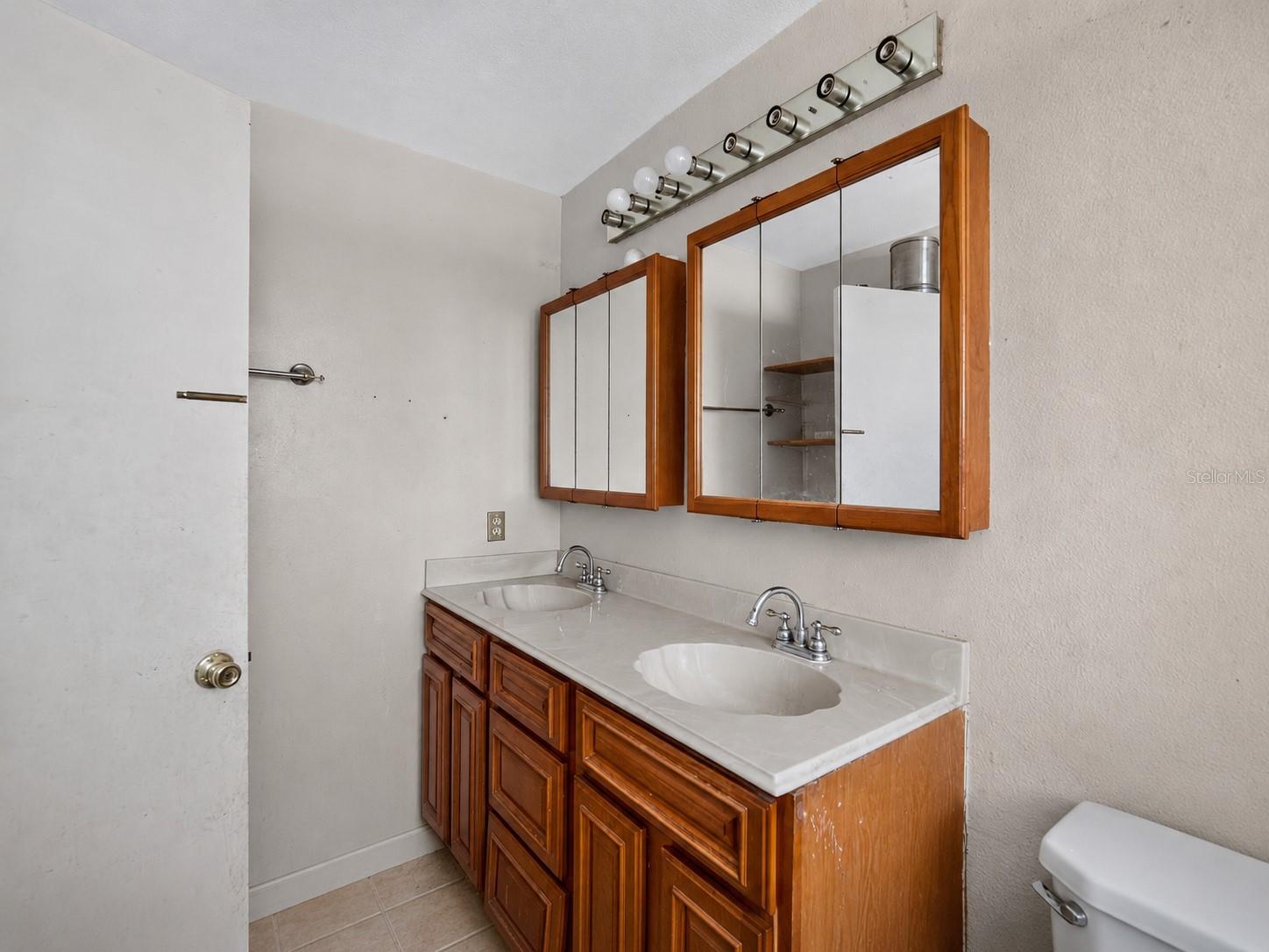 13277 Brewster Rd Property Photo 18