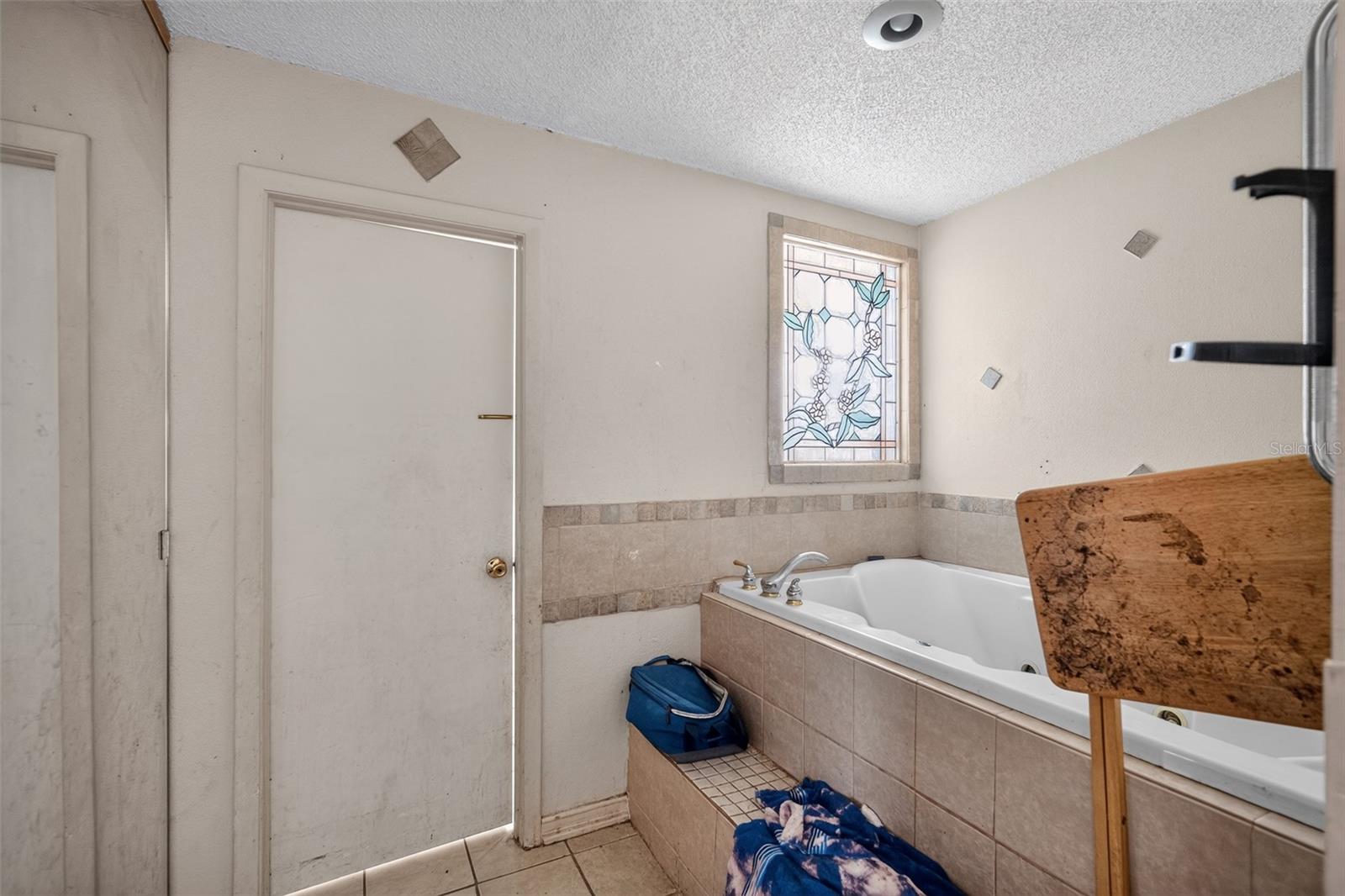13277 Brewster Rd Property Photo 19