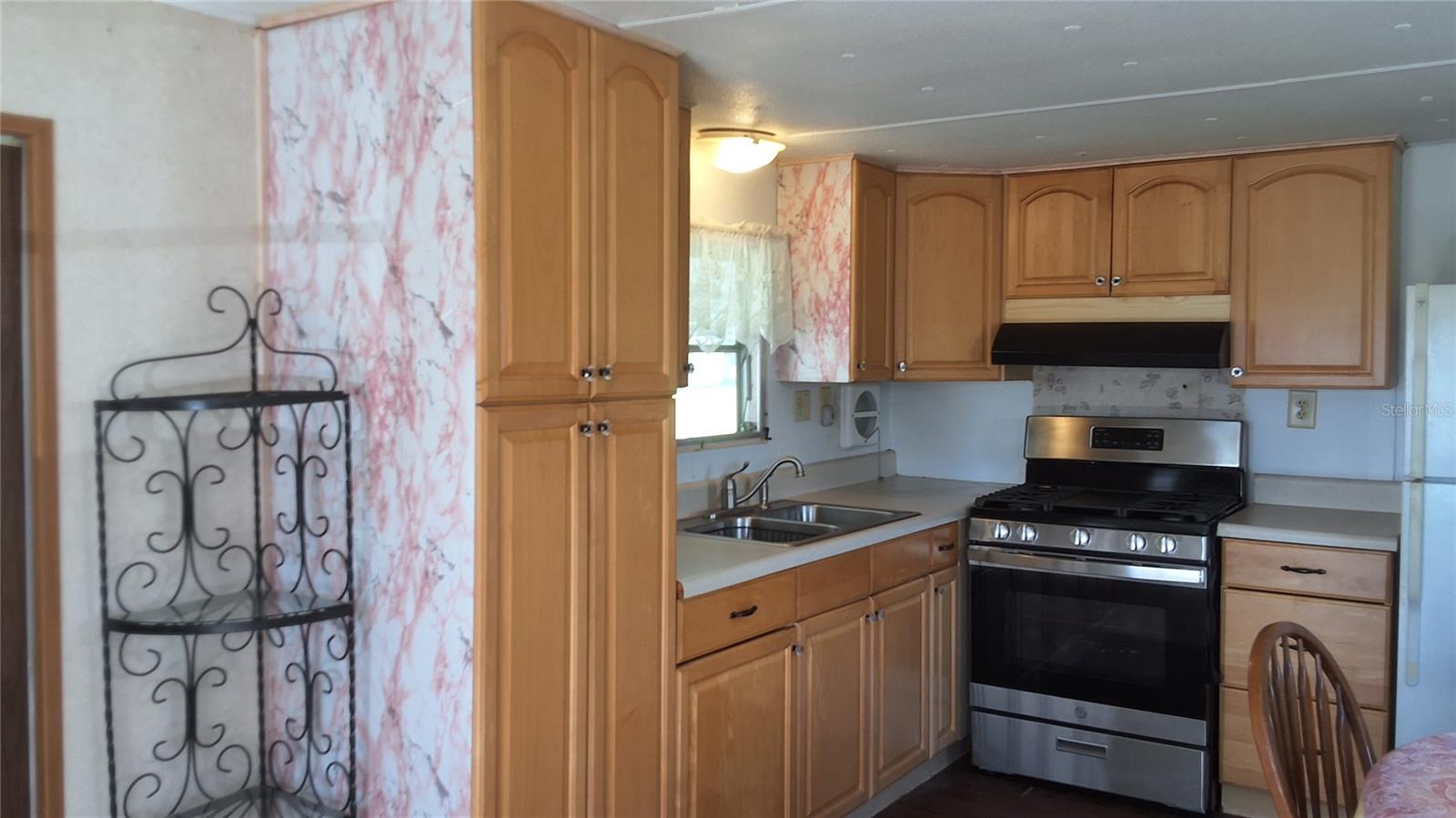 2488 N Park Pt Property Photo 3