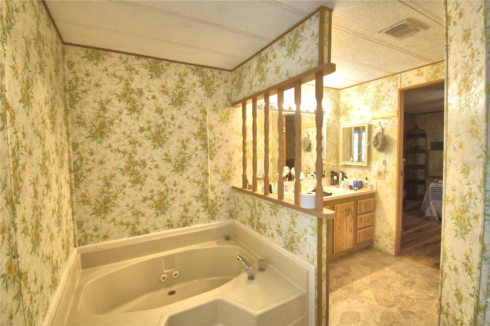 2055 S Floral Ave #119 Property Photo 37